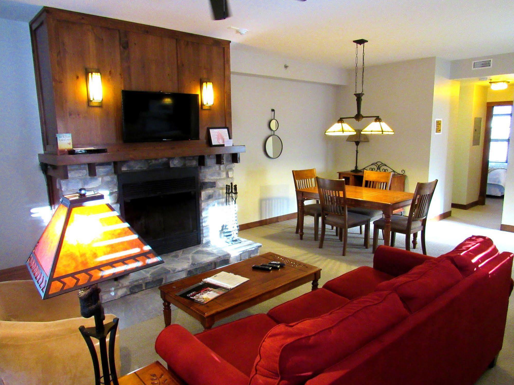 몽트랑블랑 Tremblant Les Eaux - Location Adp 아파트 외부 사진